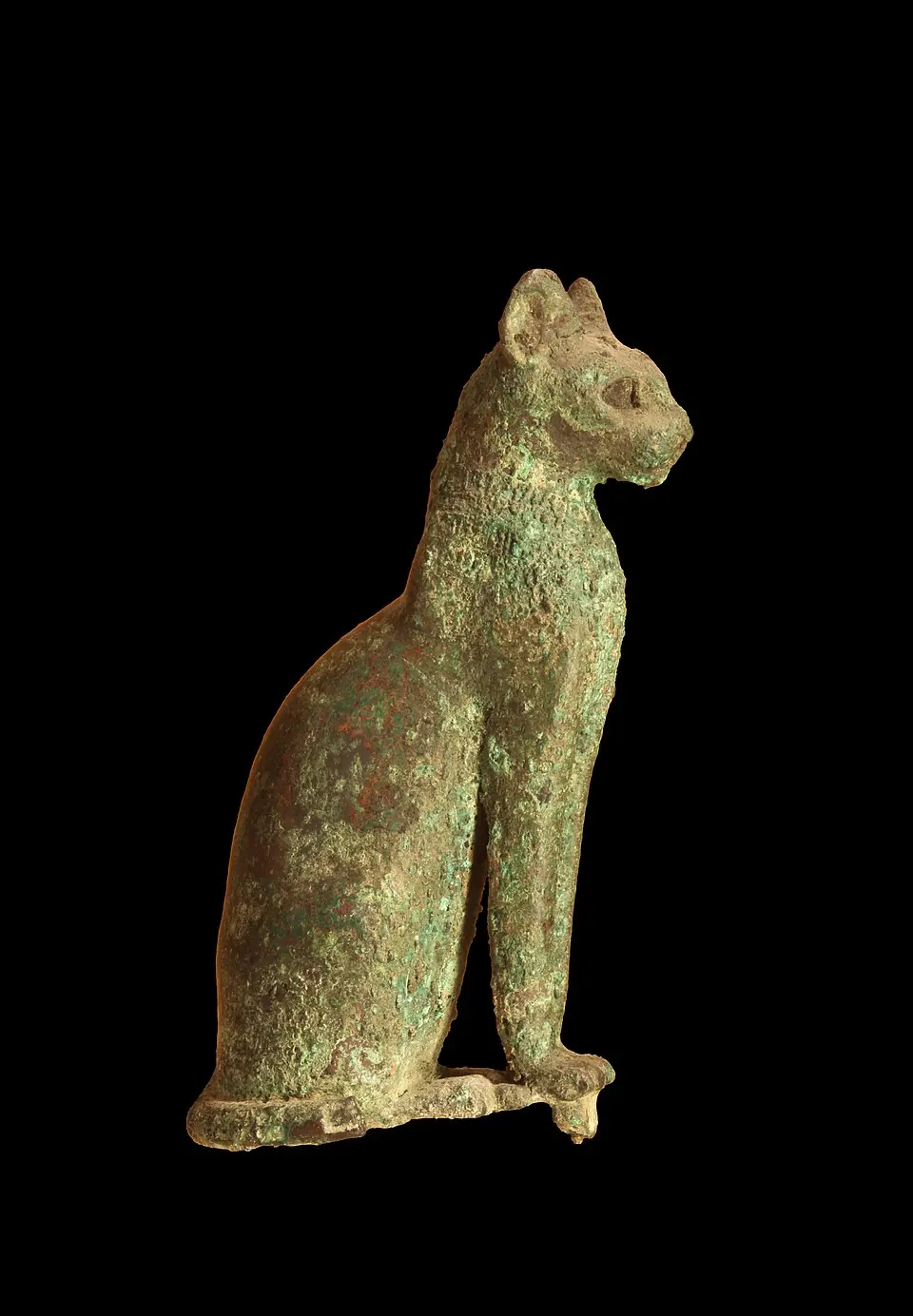 Statua egizia di bronzo raffigurante un gatto seduto